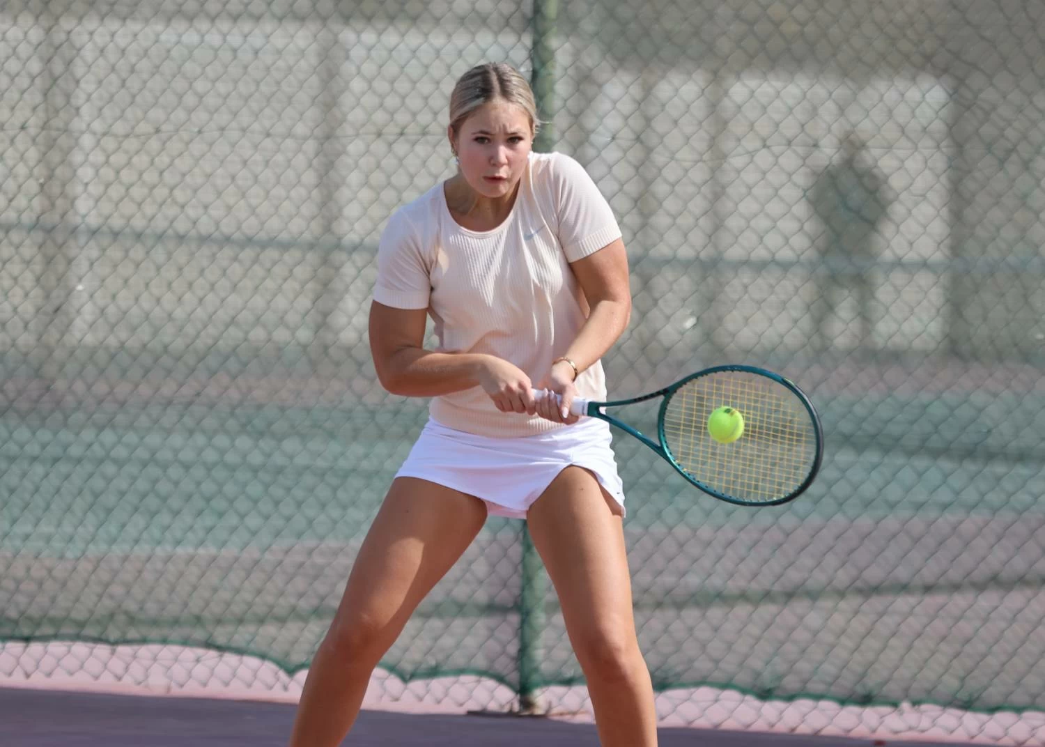 بداية قوية للاعبين المصنفين في انطلاق الدور الرئيسي