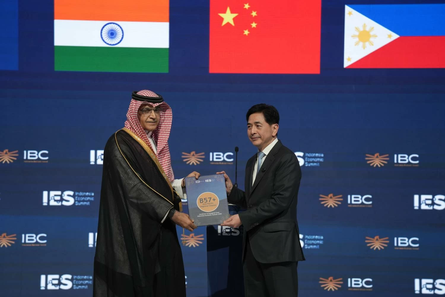 رئيس الغرفة الإسلامية للتجارة والتنمية: العالم بحاجة إلى نموذج اقتصادي يعيد الاعتبار للقيم قبل الأرباح