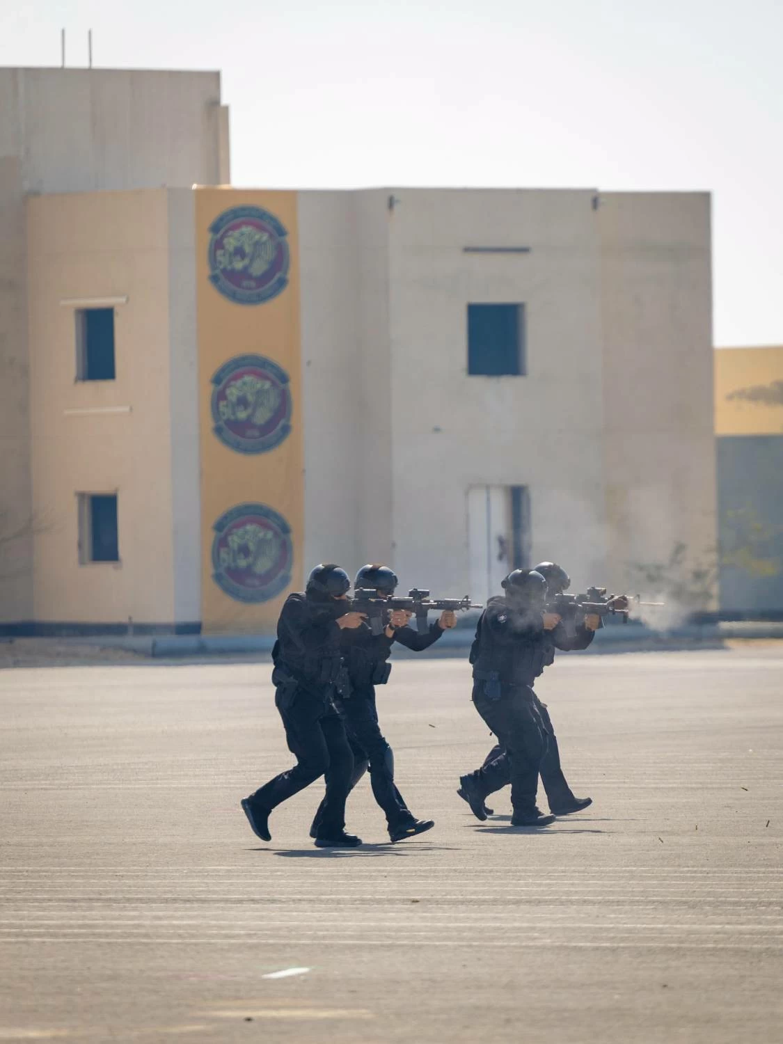 ناصر بن حمد يشهد الاحتفال بذكرى مرور خمسين عامًا على تأسيس القوة الخاصة الملكية