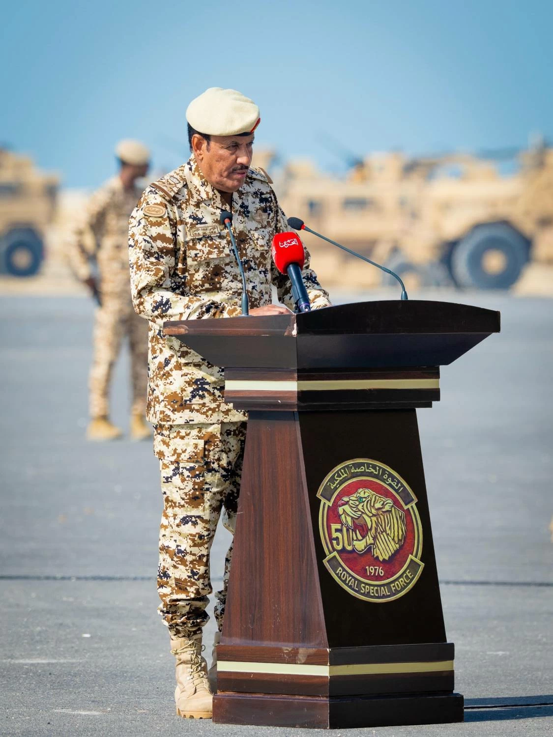 ناصر بن حمد يشهد الاحتفال بذكرى مرور خمسين عامًا على تأسيس القوة الخاصة الملكية 