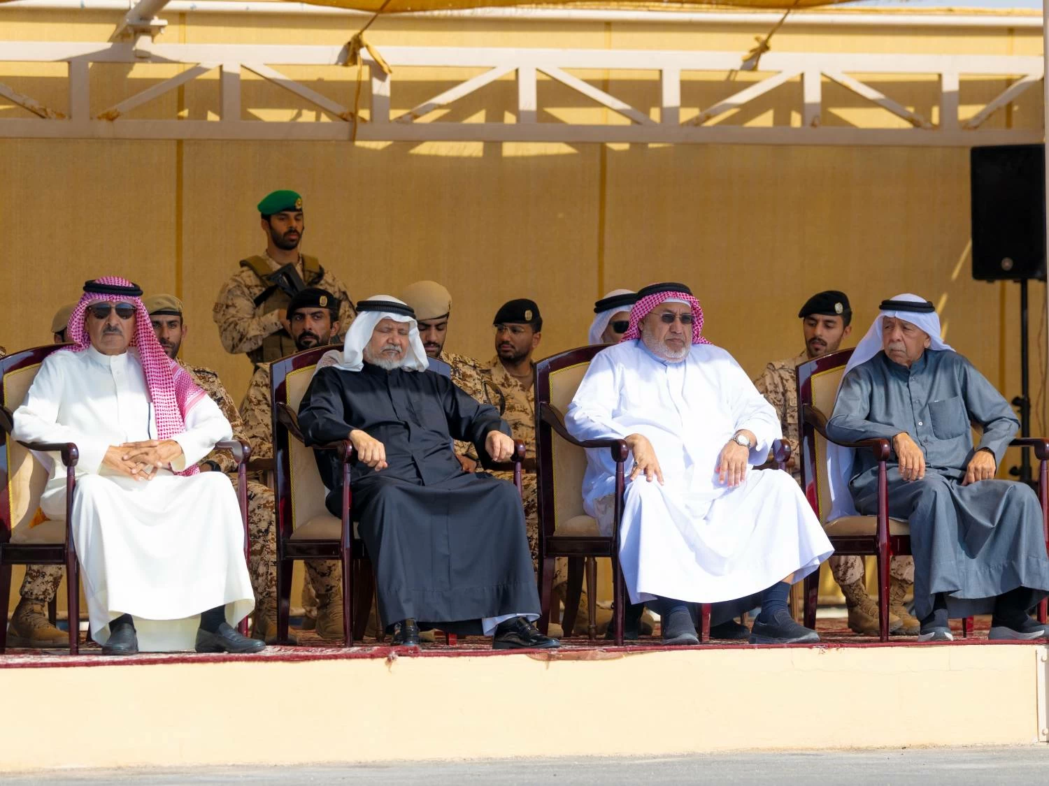 ناصر بن حمد يشهد الاحتفال بذكرى مرور خمسين عامًا على تأسيس القوة الخاصة الملكية