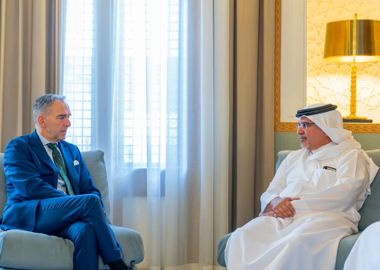 ولي العهد رئيس الوزراء يستقبل رئيس مجلس الأمناء عضو &laquo;استشاري الدولي للدراسات&raquo;