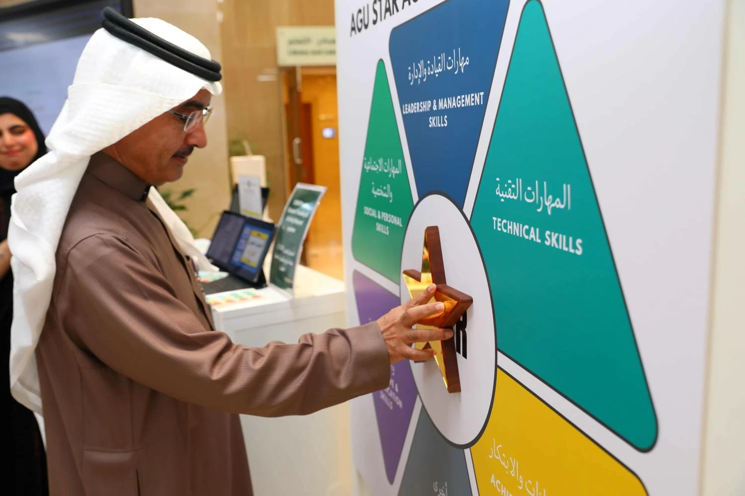 "الخليج العربي" تُدشّن معرض المبادرات النوعية لتعزيز الابتكار المؤسسي وصناعة الأثر التعليمي