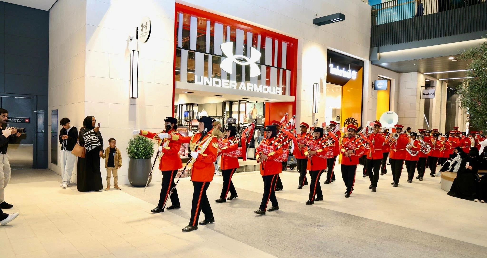 الفرقة الموسيقية العسكرية لقوة دفاع البحرين تقيم اختفال بمناسبة الذكرى الـ 58  على تأسيس قوة دفاع البحرين