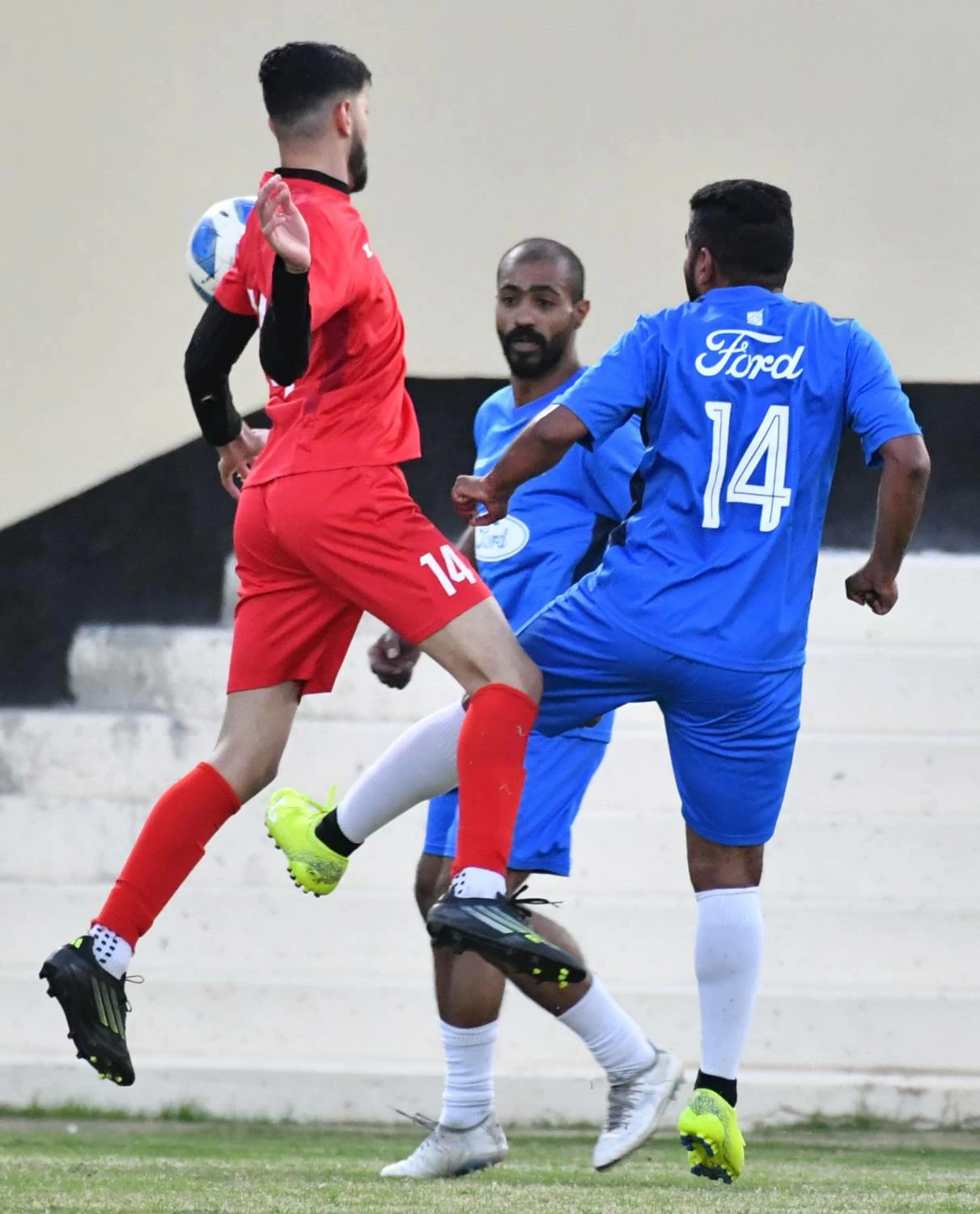 الكهرماء على يتغلب على يوسف المؤيد ويبلغ نهائي كأس فاروق المؤيد للشركات الكروية