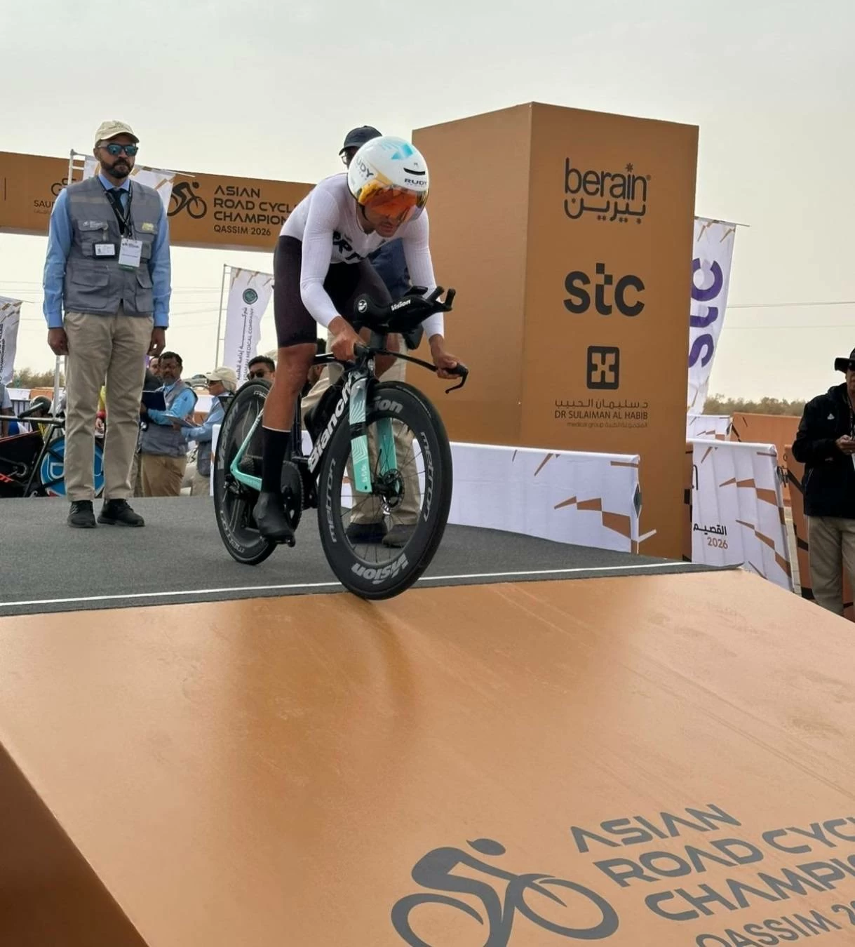 أحمد مدن في المركز العاشر بين نجوم آسيوية الدراجات بالقصيم