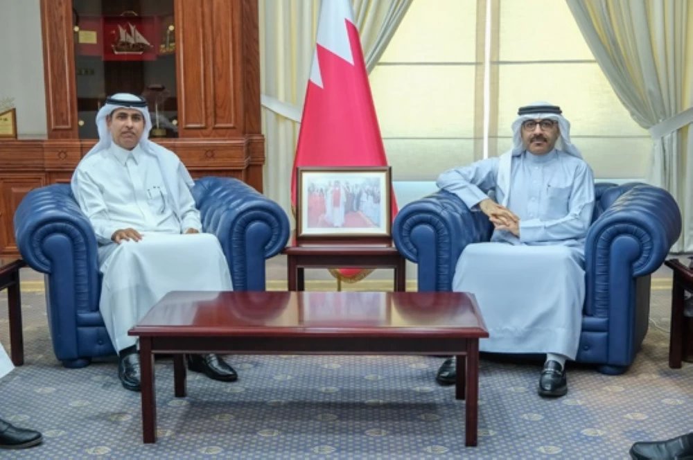 وزير التربية يستقبل رئيس البعثة التعليمية السعودية في البحرين