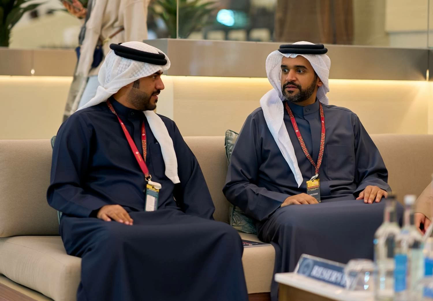 عيسى بن سلمان يشهد السباق الـ18 للخيل وسط منافسات حماسية ومشاركة واسعة