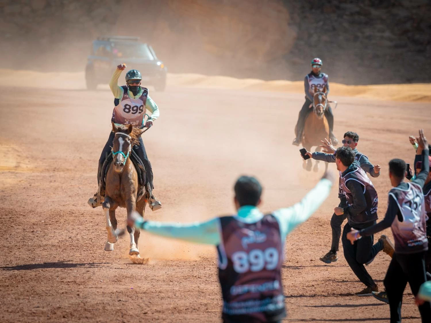 مستويات جيدة لفرسان الفريق الملكي في بطولة كأس الفرسان 2026 للقدرة بمحافظة العُلا