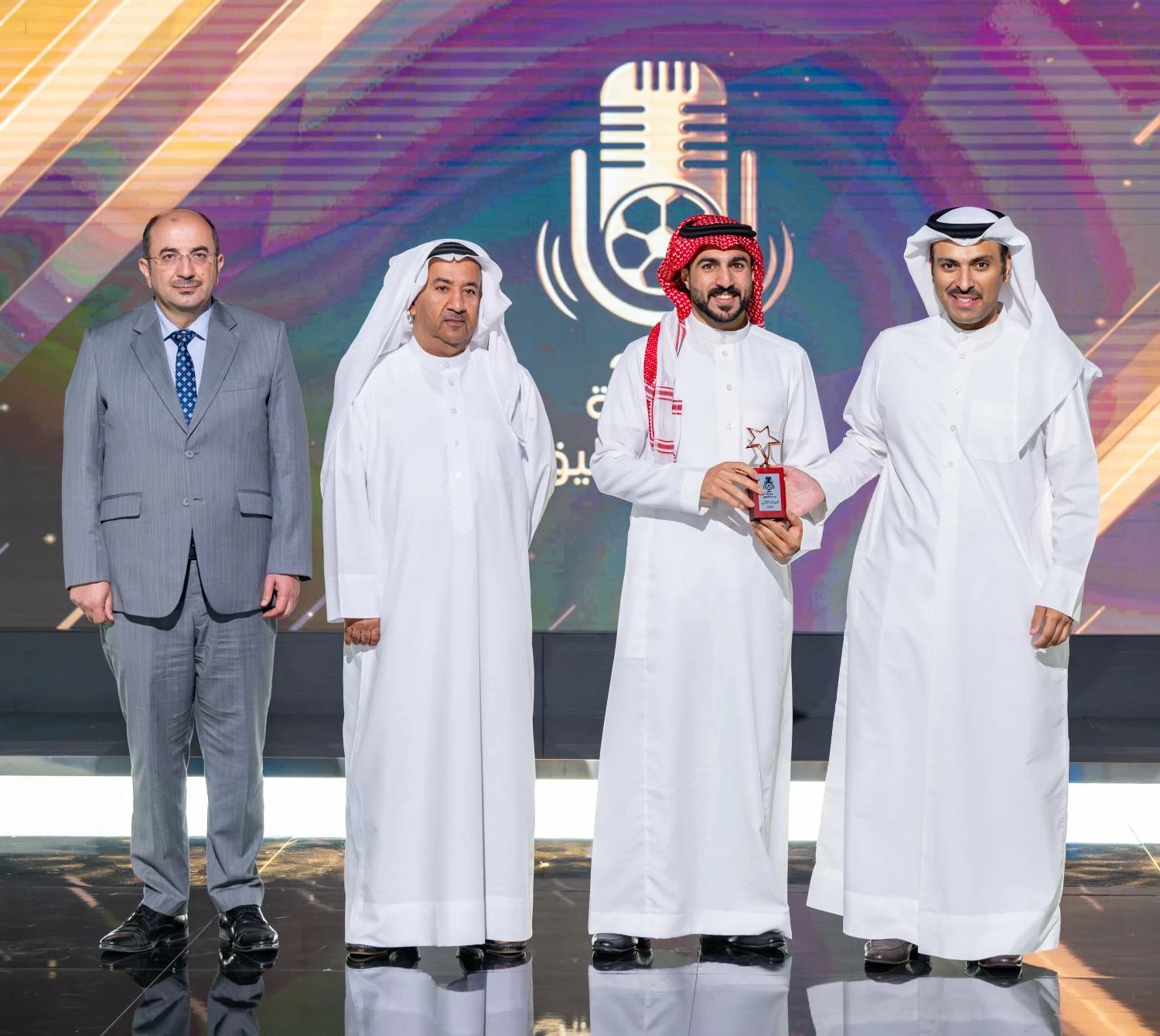 وزير الإعلام يحضر الحلقة النهائية من مسابقة &laquo;نجم التعليق&raquo;