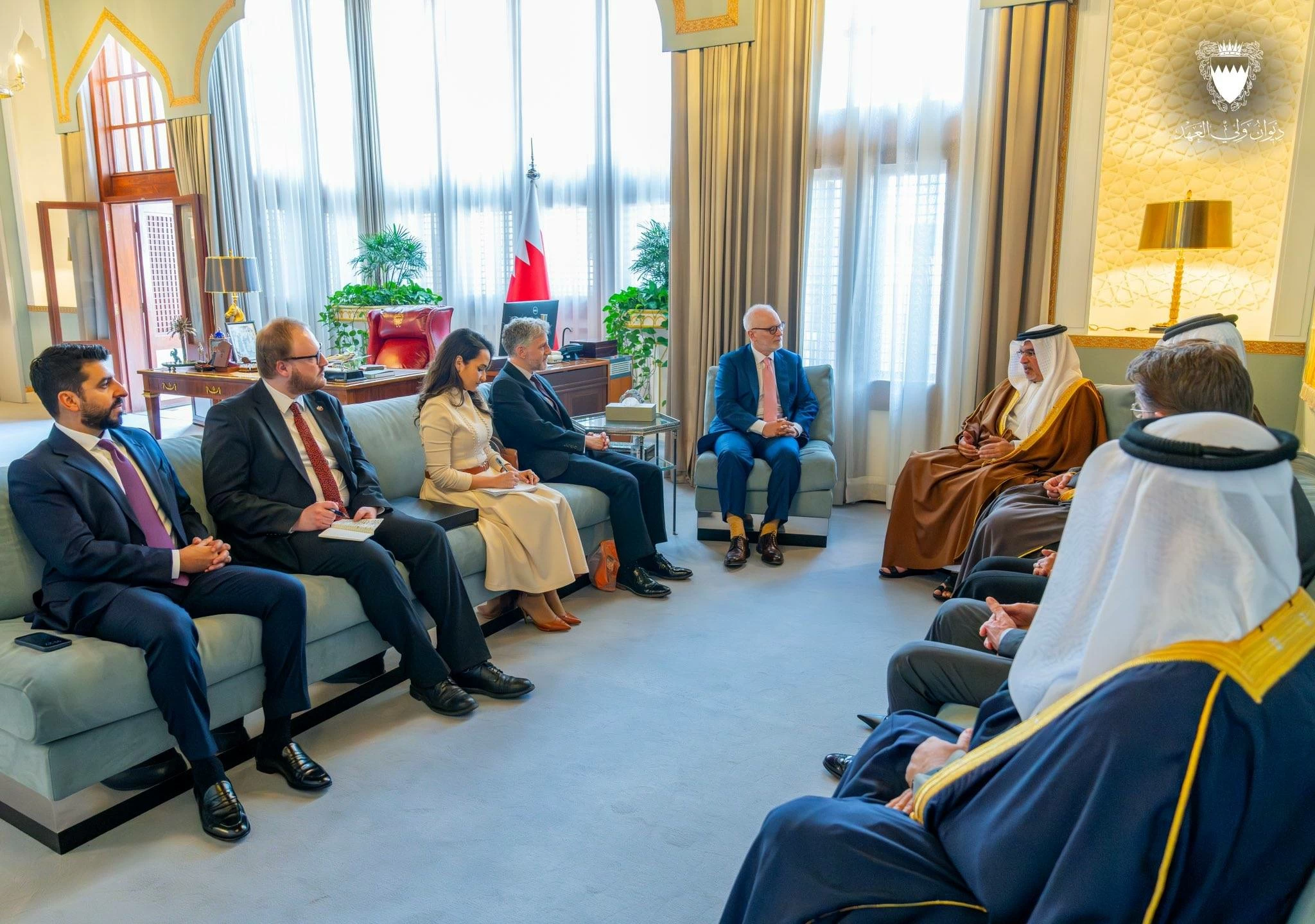 ولي العهد رئيس الوزراء يلتقي اللورد جيسون ستوكوود وزير الاستثمار بالمملكة المتحدة