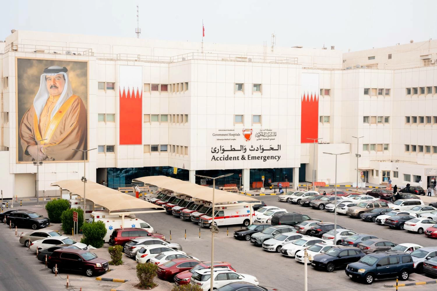 السيطرة على حريق محدود بمبنى الفاتح في مجمع السلمانية الطبي دون تسجيل أي إصابات
