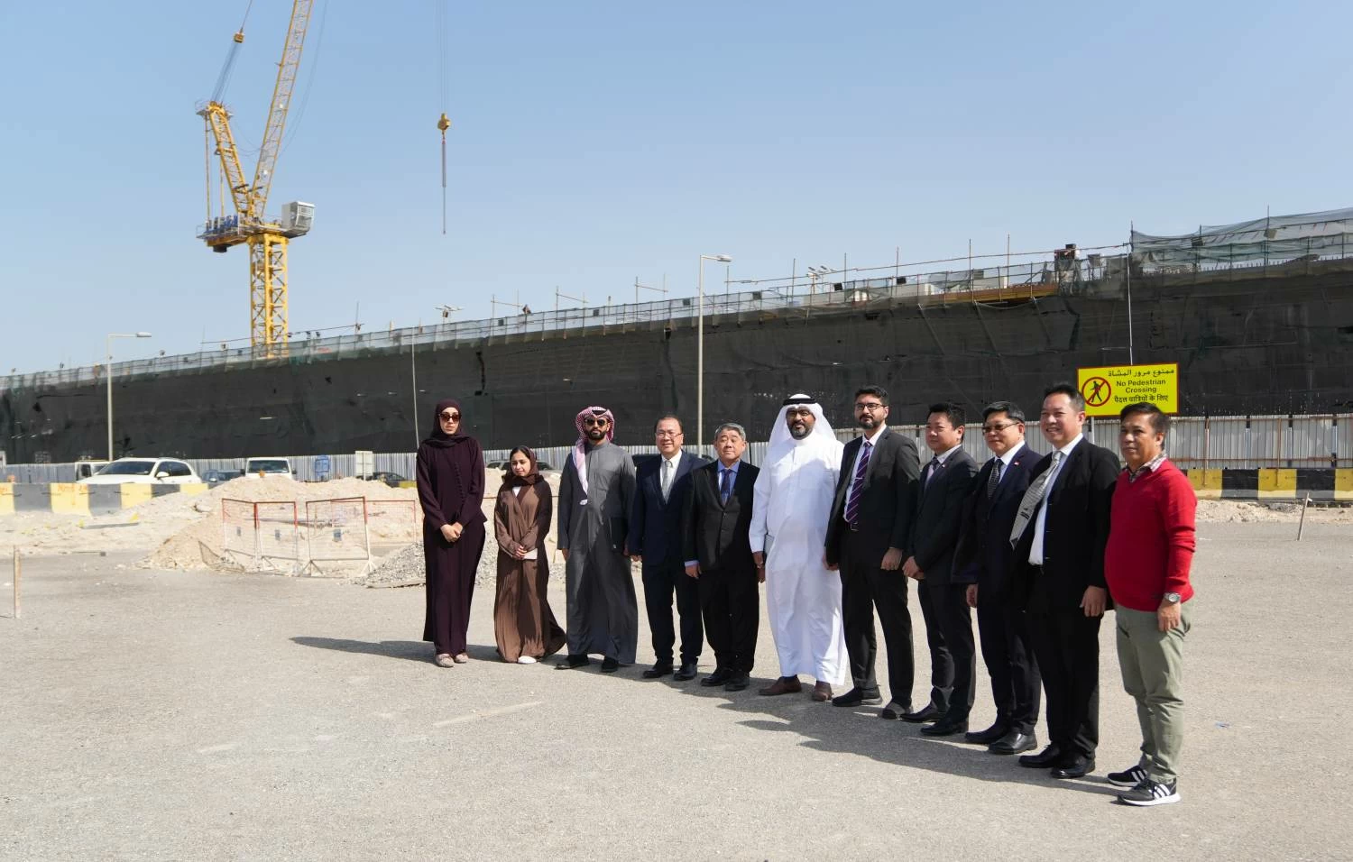 وكيل وزارة الأشغال يستقبل وفدًا من جمهورية سنغافورة لتبادل الخبرات في مجال البنية التحتية