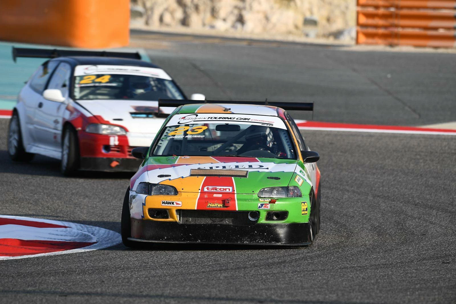 علي المنصوري يخطف لقب الجولة الخامسة من البطولة المحلية تحدي البحرين للسيارات