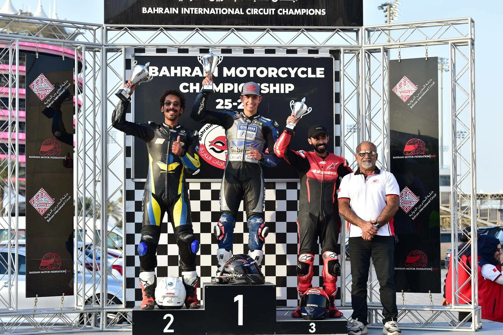 علي المنصوري يخطف لقب الجولة الخامسة من البطولة المحلية تحدي البحرين للسيارات