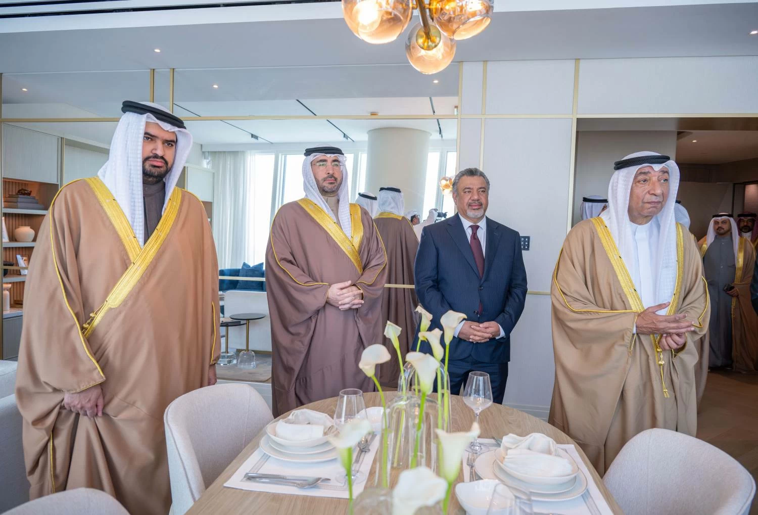 خالد بن عبد الله يحضر تدشين "مساكن كمبينسكي هاربور هايتس "