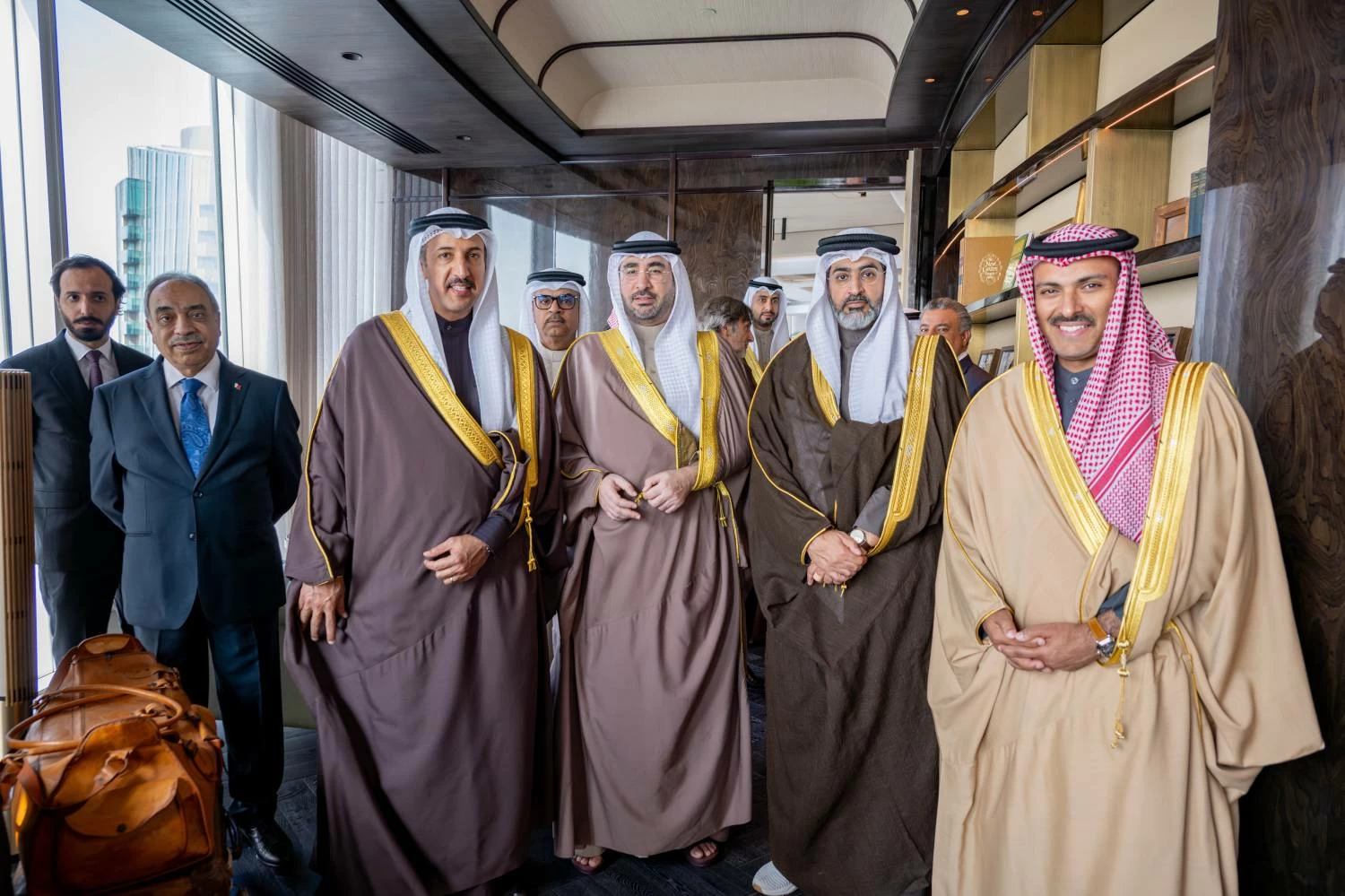 خالد بن عبد الله يحضر تدشين "مساكن كمبينسكي هاربور هايتس "