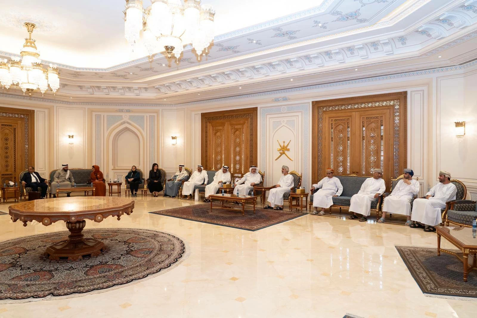 رئيس النواب يختتم الزيارة الرسمية لسلطنة عمان