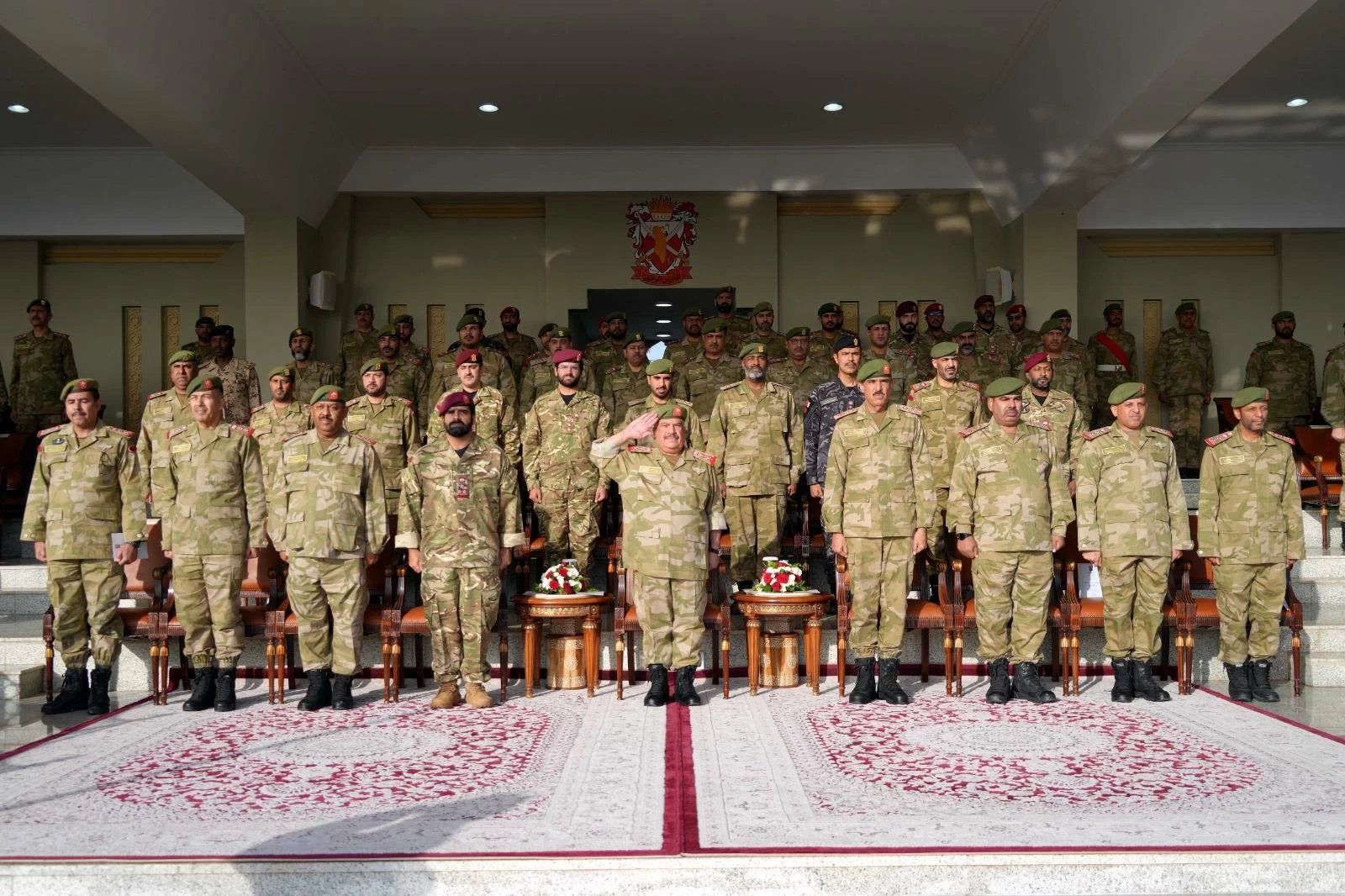 مدير أركان الحرس الوطني يشهد حفل تخريج إحدى دورات المستجدين العسكريين