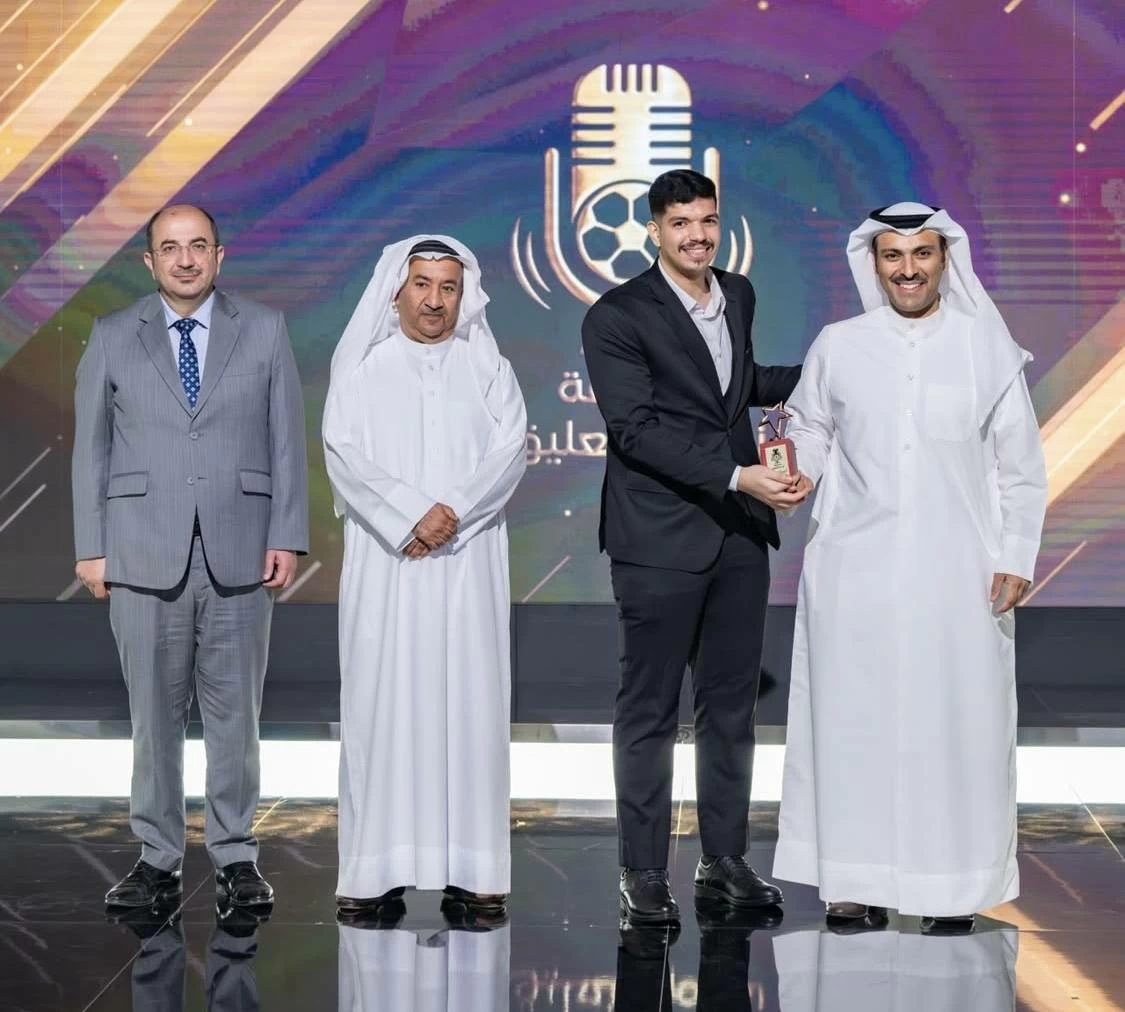 بن جلال يشهد الحلقة النهائية من مسابقة &laquo;نجم التعليق&raquo; ويهنئ الفائزين