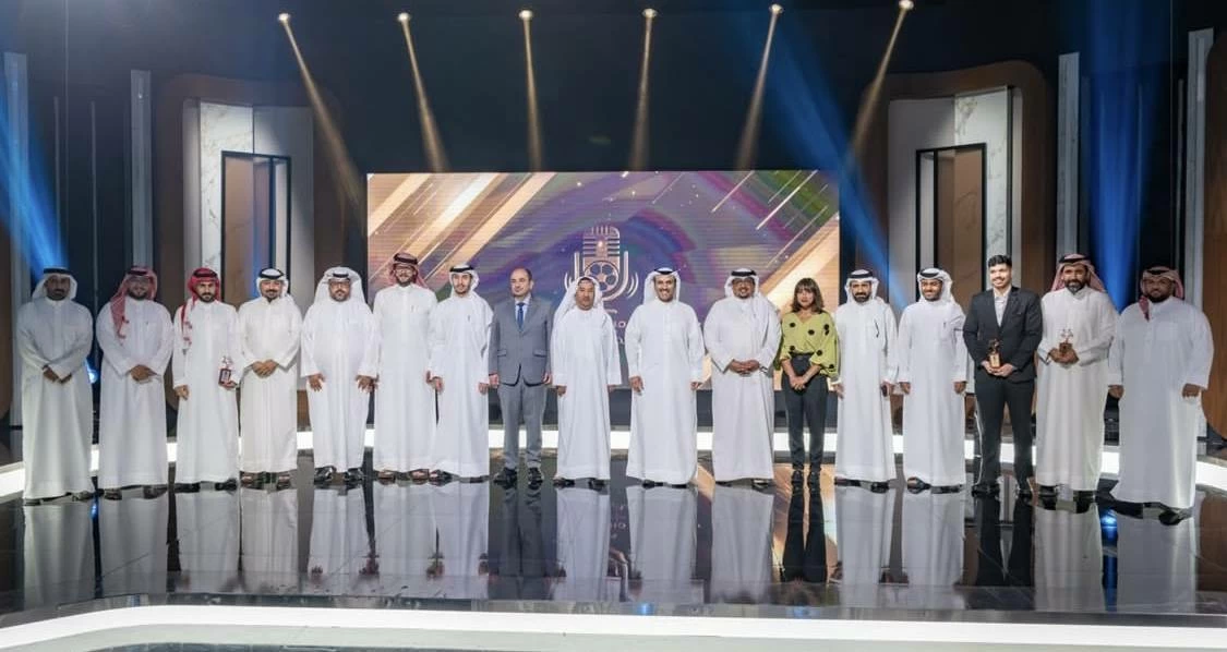 بن جلال يشهد الحلقة النهائية من مسابقة &laquo;نجم التعليق&raquo; ويهنئ الفائزين