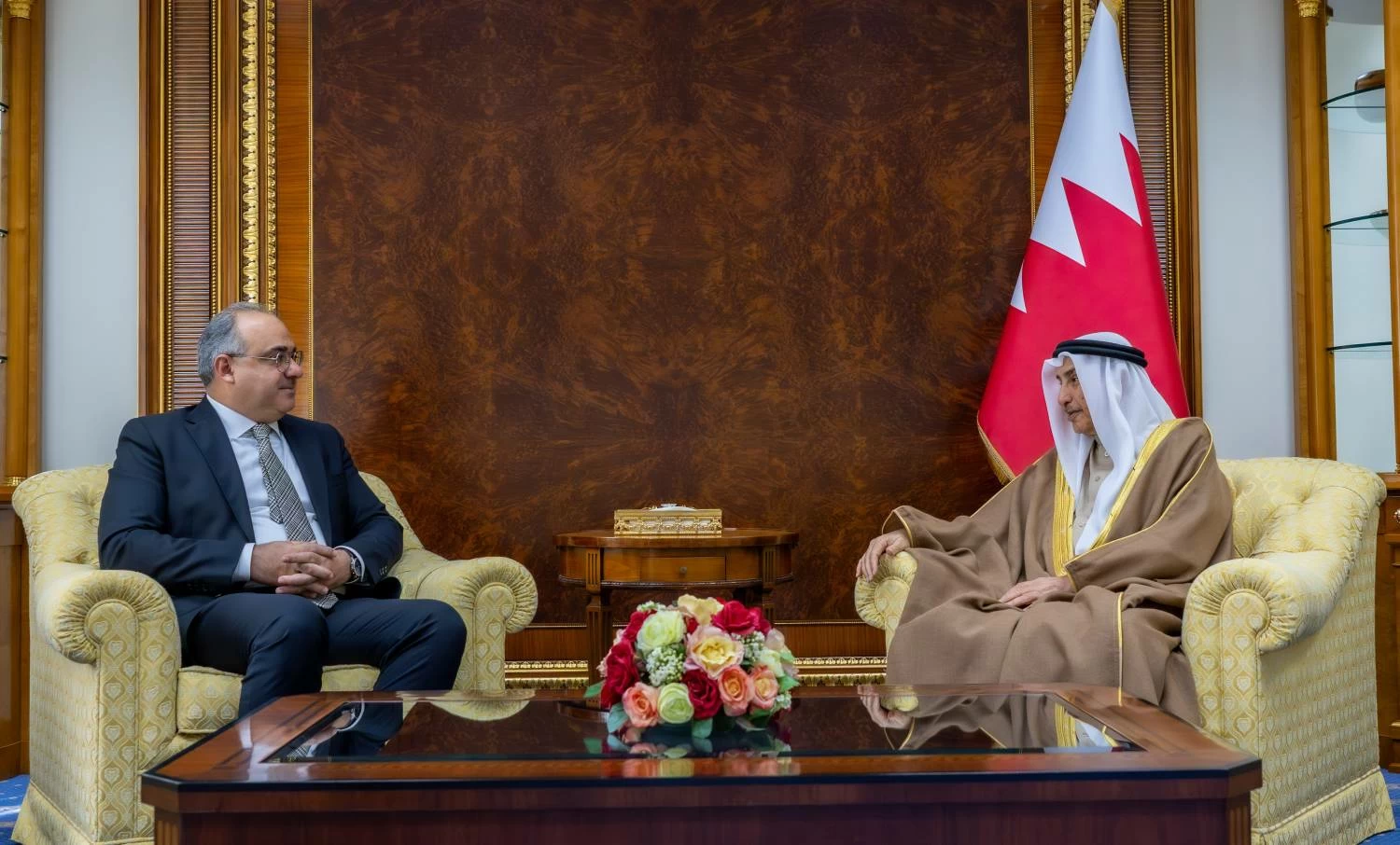 نائب رئيس مجلس الوزراء يستقبل السفير اللبناني