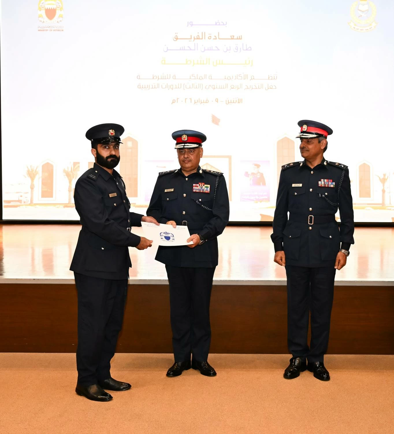 رئيس الشرطة يشهد حفل تخريج 149 مشاركاً في عدد من الدورات التدريبية
