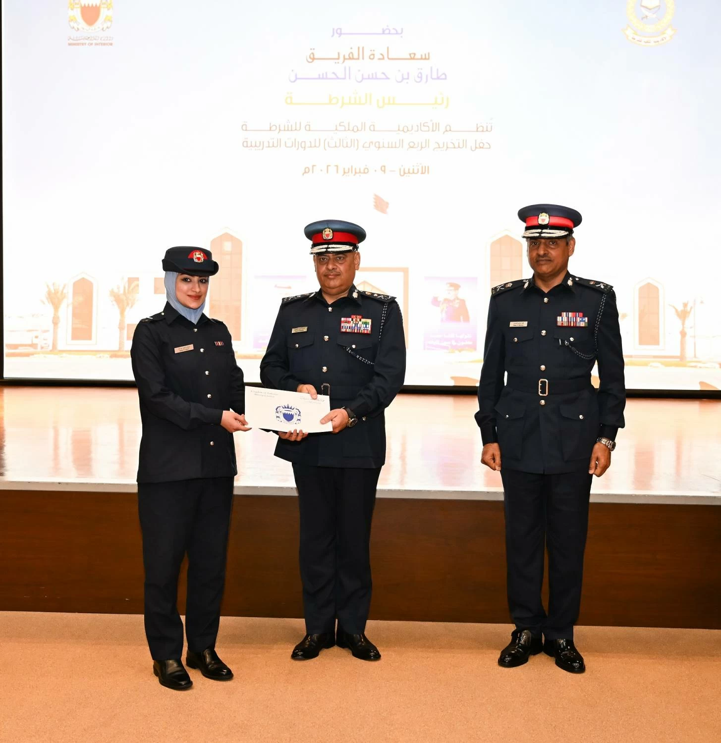 رئيس الشرطة يشهد حفل تخريج 149 مشاركاً في عدد من الدورات التدريبية