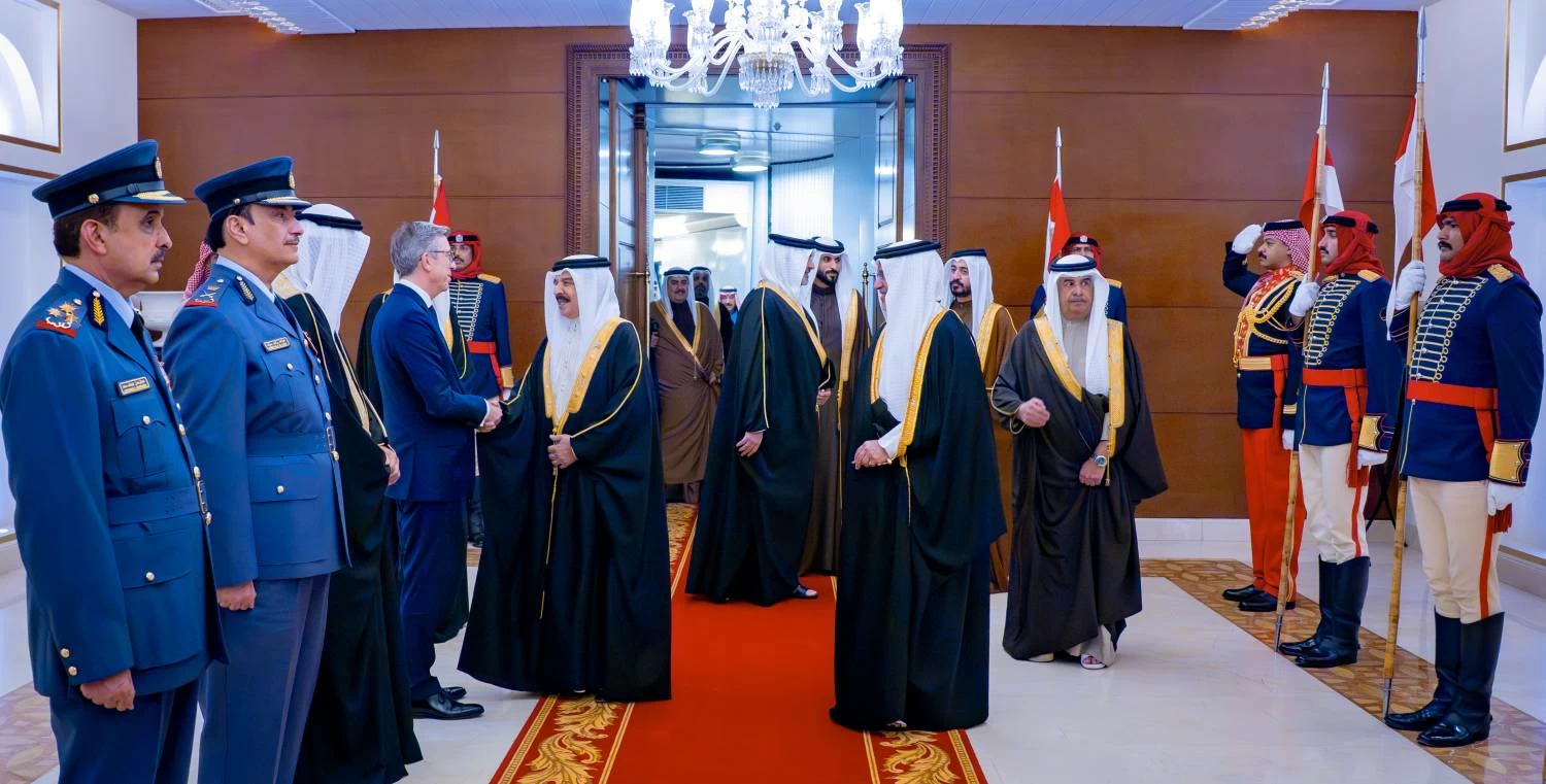 الملك يعود إلى أرض الوطن بعد زيارة رسمية إلى فرنسا