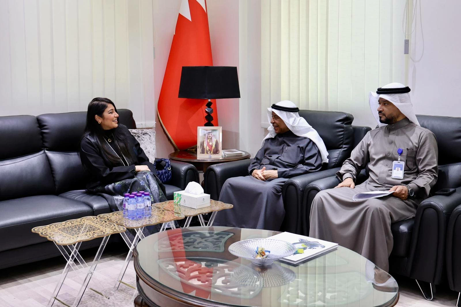 الظاعن تبحث مع الأوقاف الجعفرية تطوير خدمات المساجد والمآتم في مدينة عيسى