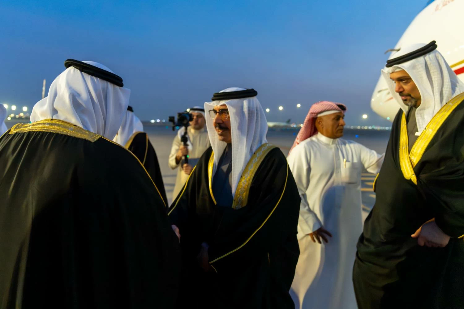 ولي العهد رئيس الوزراء يصل إلى المملكة العربية السعودية في زيارةٍ أخوية