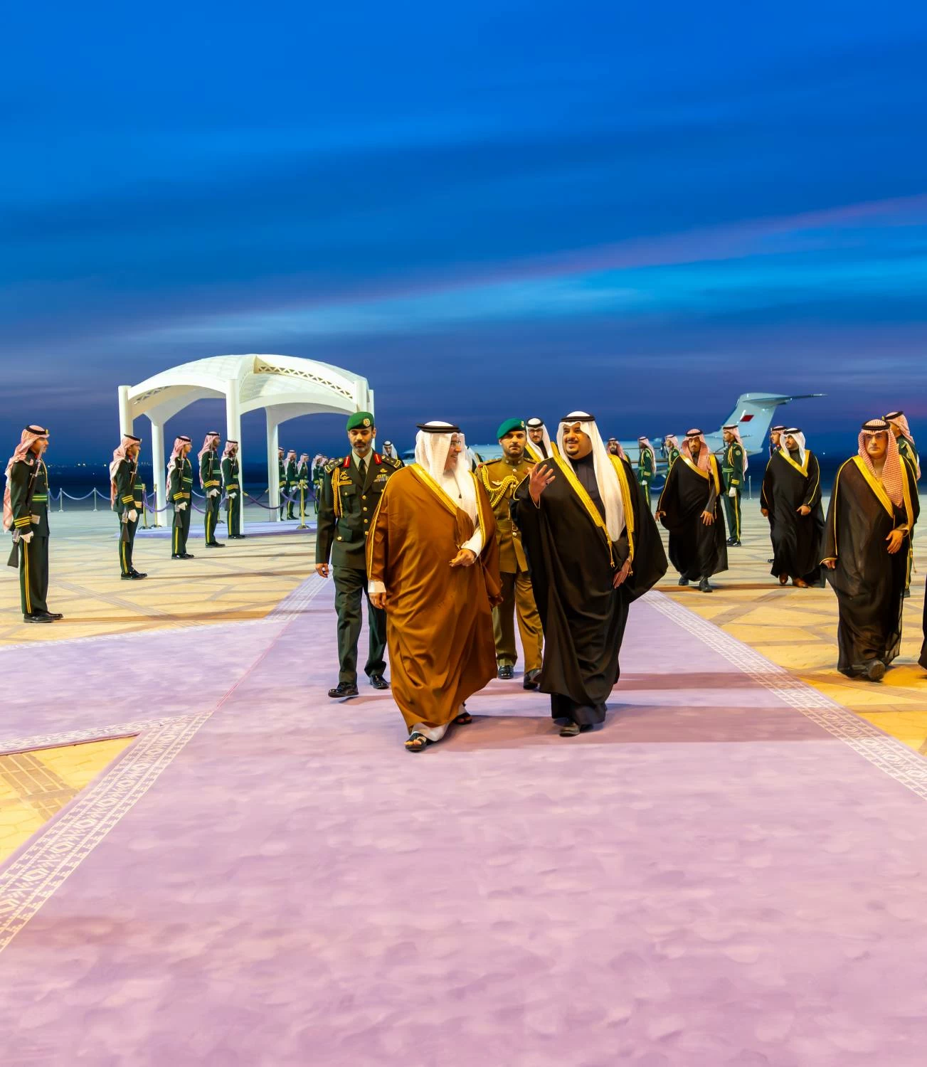 ولي العهد رئيس الوزراء يصل إلى المملكة العربية السعودية في زيارةٍ أخوية