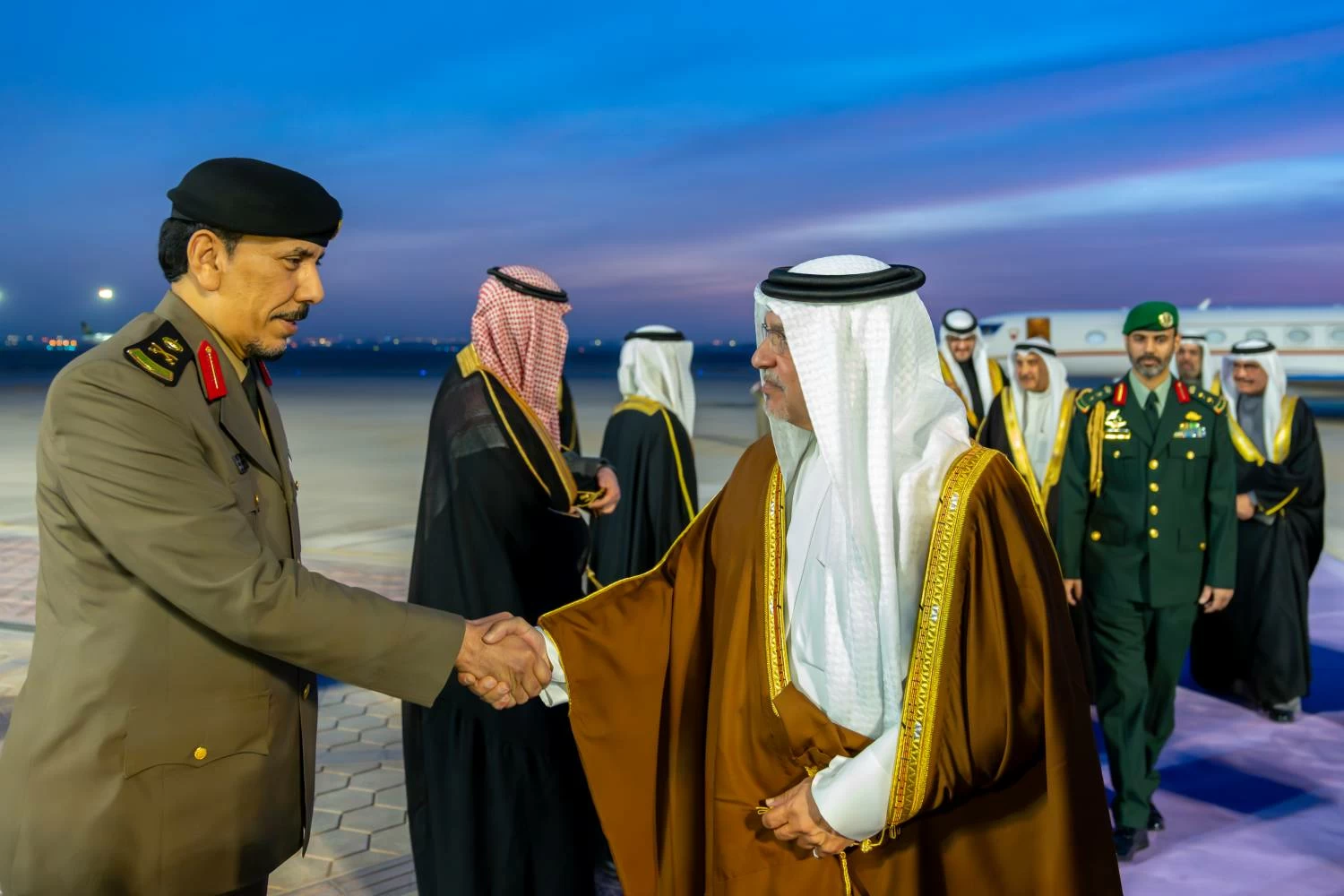 ولي العهد رئيس الوزراء يصل إلى المملكة العربية السعودية في زيارةٍ أخوية