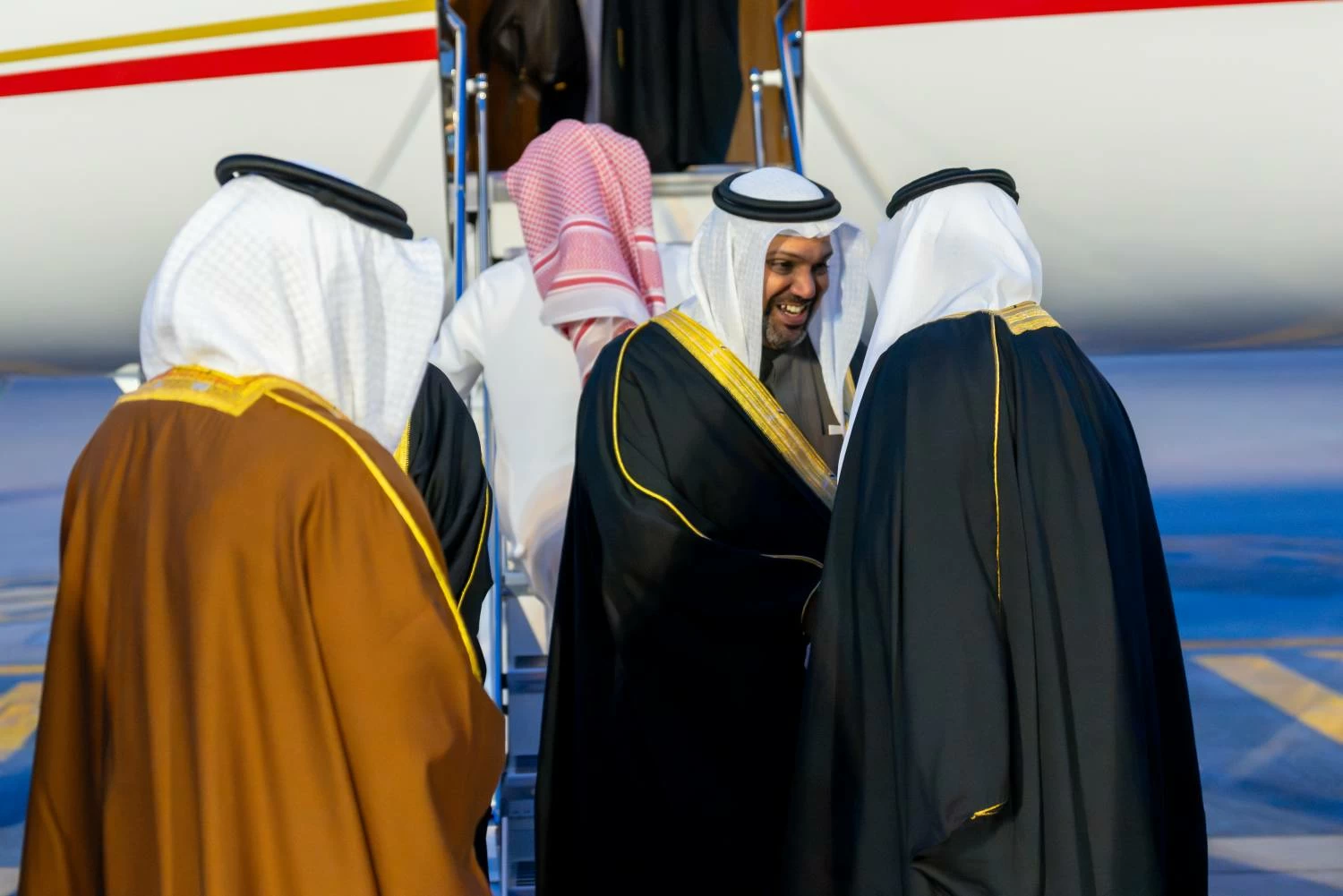 ولي العهد رئيس الوزراء يصل إلى المملكة العربية السعودية في زيارةٍ أخوية