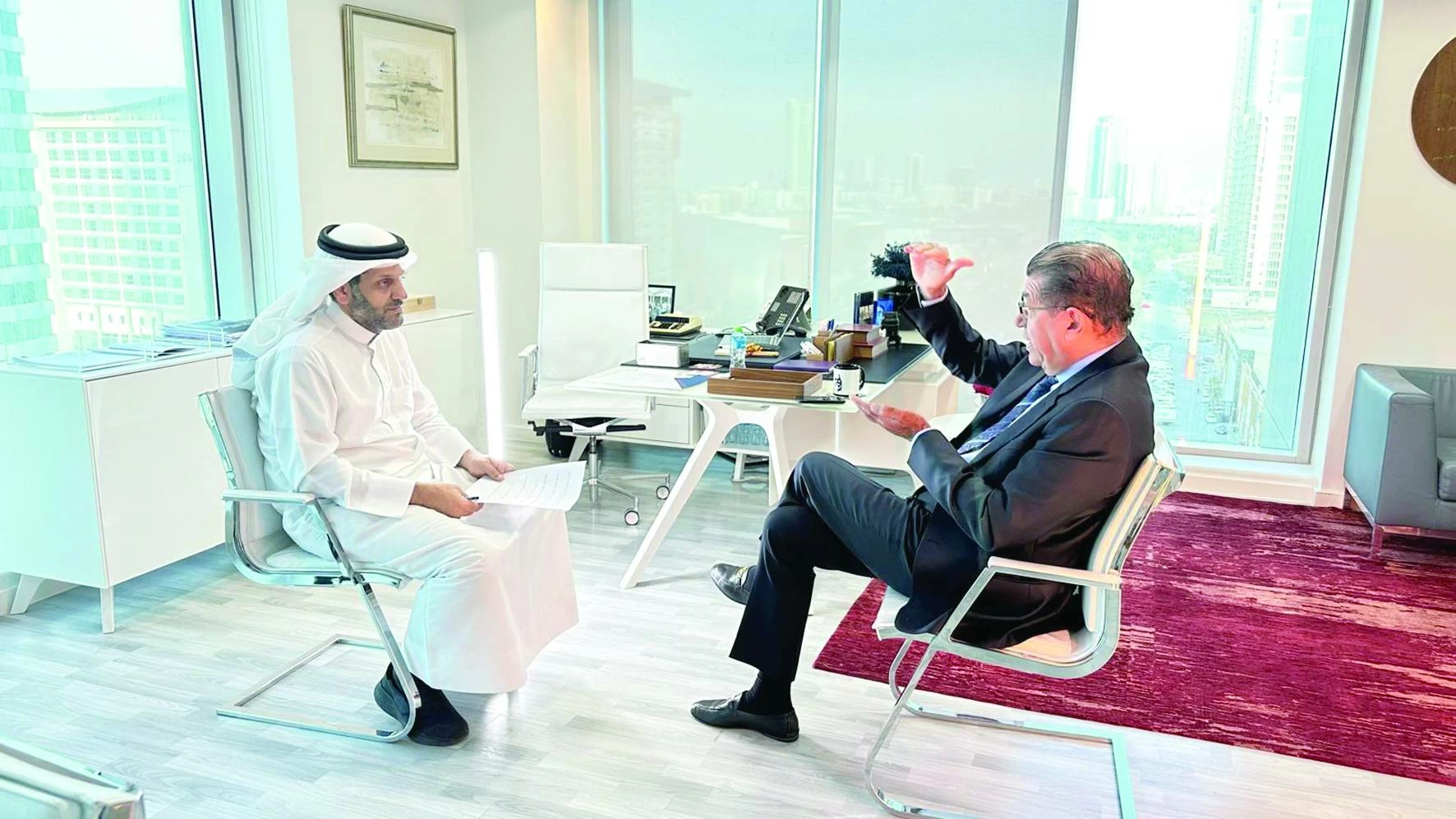 فخرو لـ&laquo;الوطن&raquo;: &laquo;الميثاق&raquo; حقق الإنجازات السياسية والاقتصادية والمجتمعية