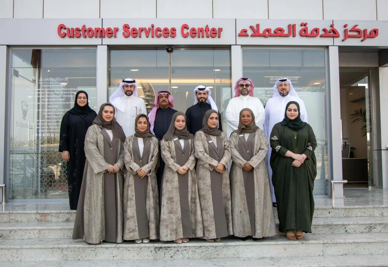 القائم بأعمال الأمين العام للمؤسسة الملكية يفتتح مقر مركز خدمة العملاء ويُطلق منصة (مركز خدمة العملاء عن بُعد) بالمؤسسة