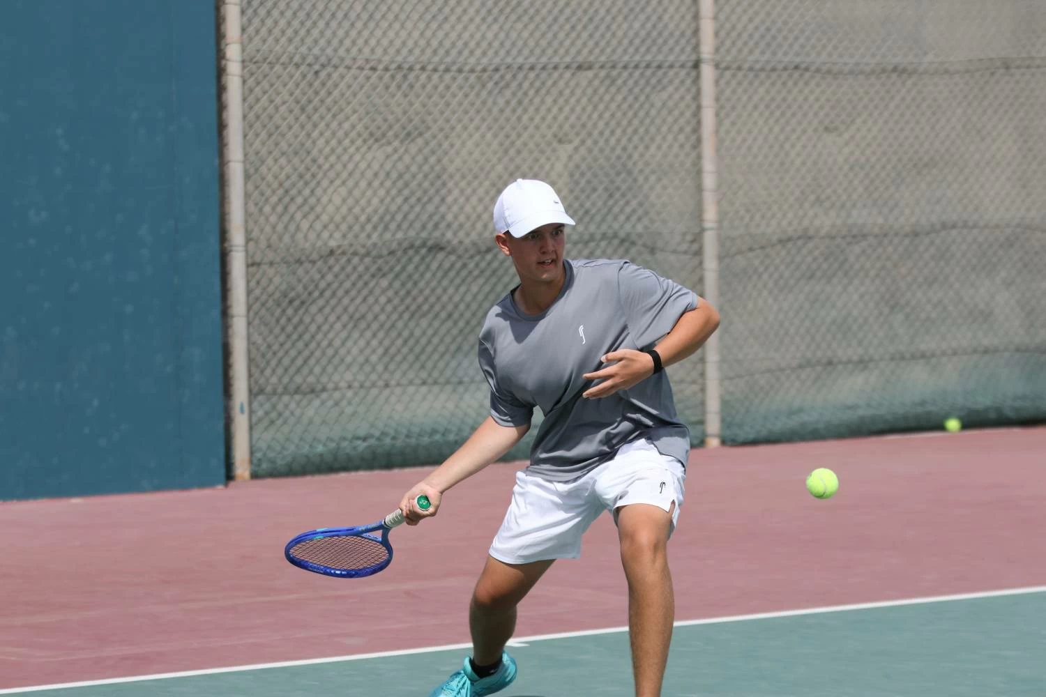 نتائج مثيرة سجلتها مباريات دور الـ32 لبطولة الاتحاد الدولي للتنس للناشئين