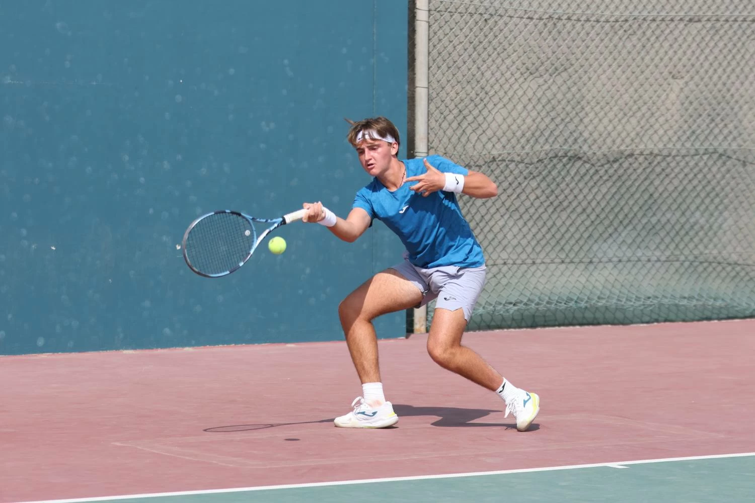 نتائج مثيرة سجلتها مباريات دور الـ32 لبطولة الاتحاد الدولي للتنس للناشئين