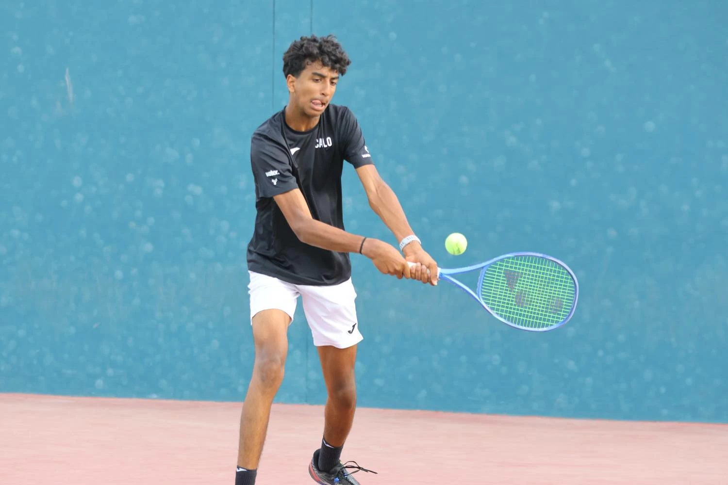 نتائج مثيرة سجلتها مباريات دور الـ32 لبطولة الاتحاد الدولي للتنس للناشئين