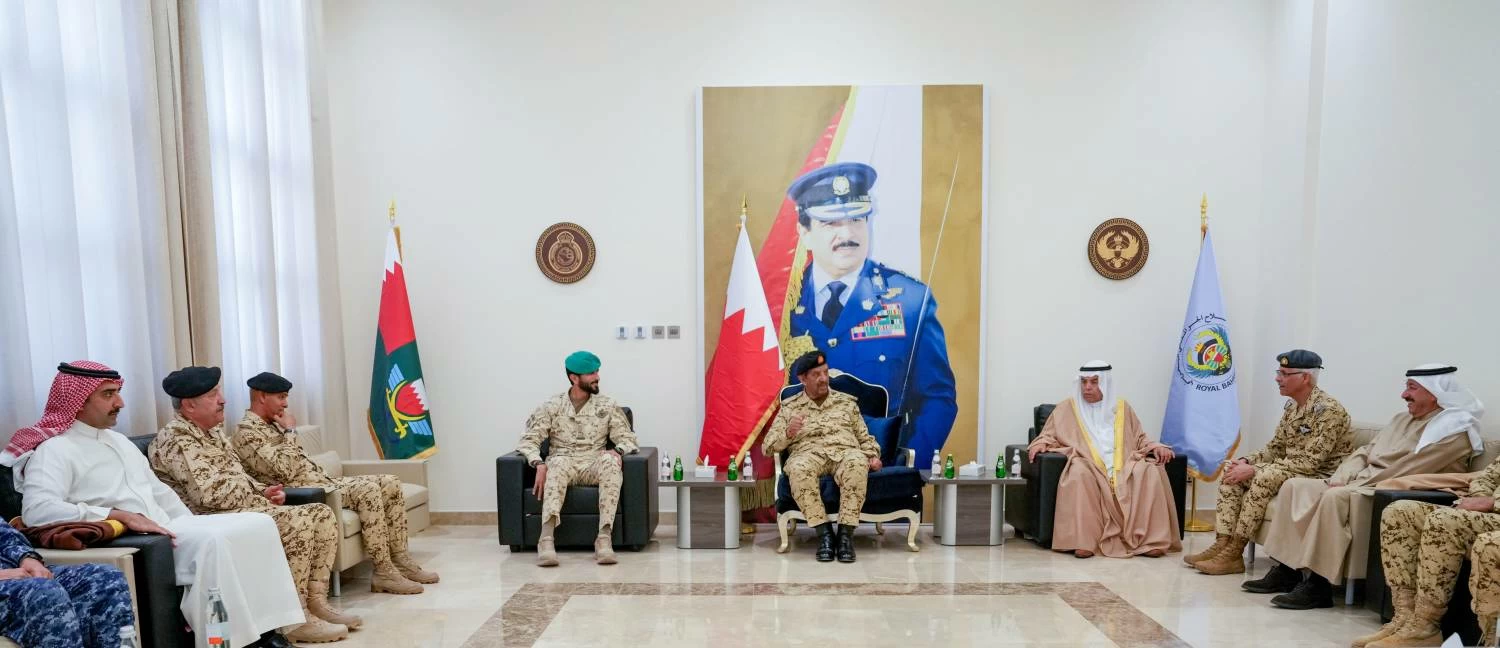 القائد العام  يحضر حفل افتتاح المرحلة الثانية من مشروع درع البحرين بسلاح الجو الملكي