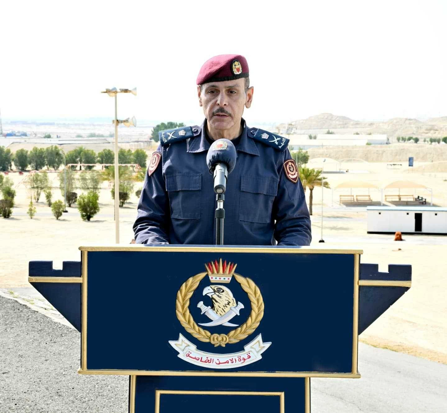 وزير الداخلية يشهد حفـل تخرج دورة الصاعقة التأسيسية وعدد من الدورات التدريبية بقيادة قوة الأمن الخاصة