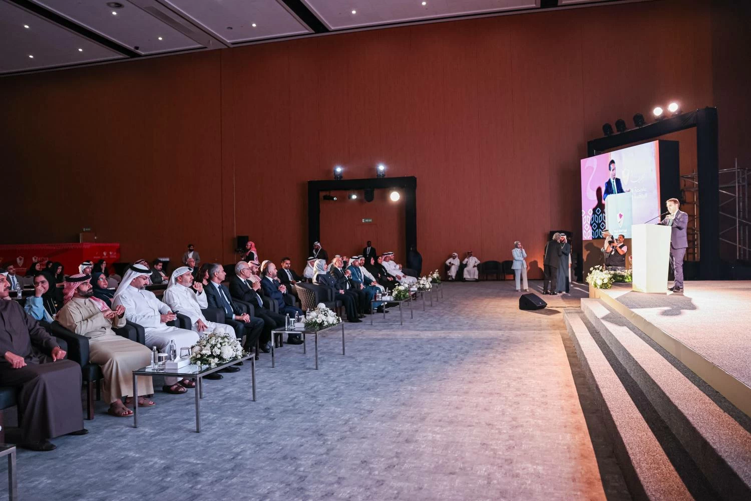 سلمان بن محمد يكرم 15 شخصية من رواد وداعمي ابتكار الذكاء الاصطناعي