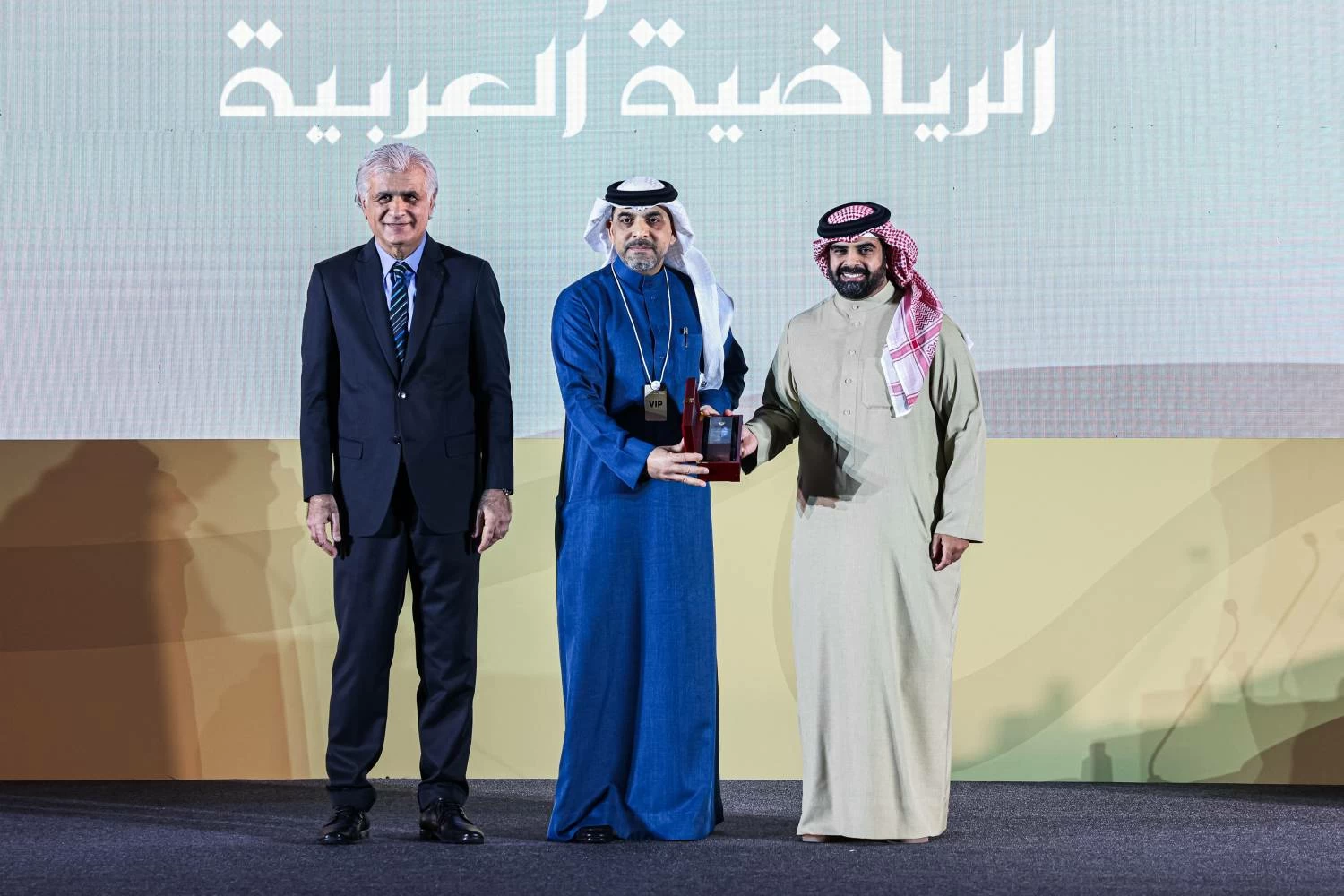 سلمان بن محمد يكرم 15 شخصية من رواد وداعمي ابتكار الذكاء الاصطناعي