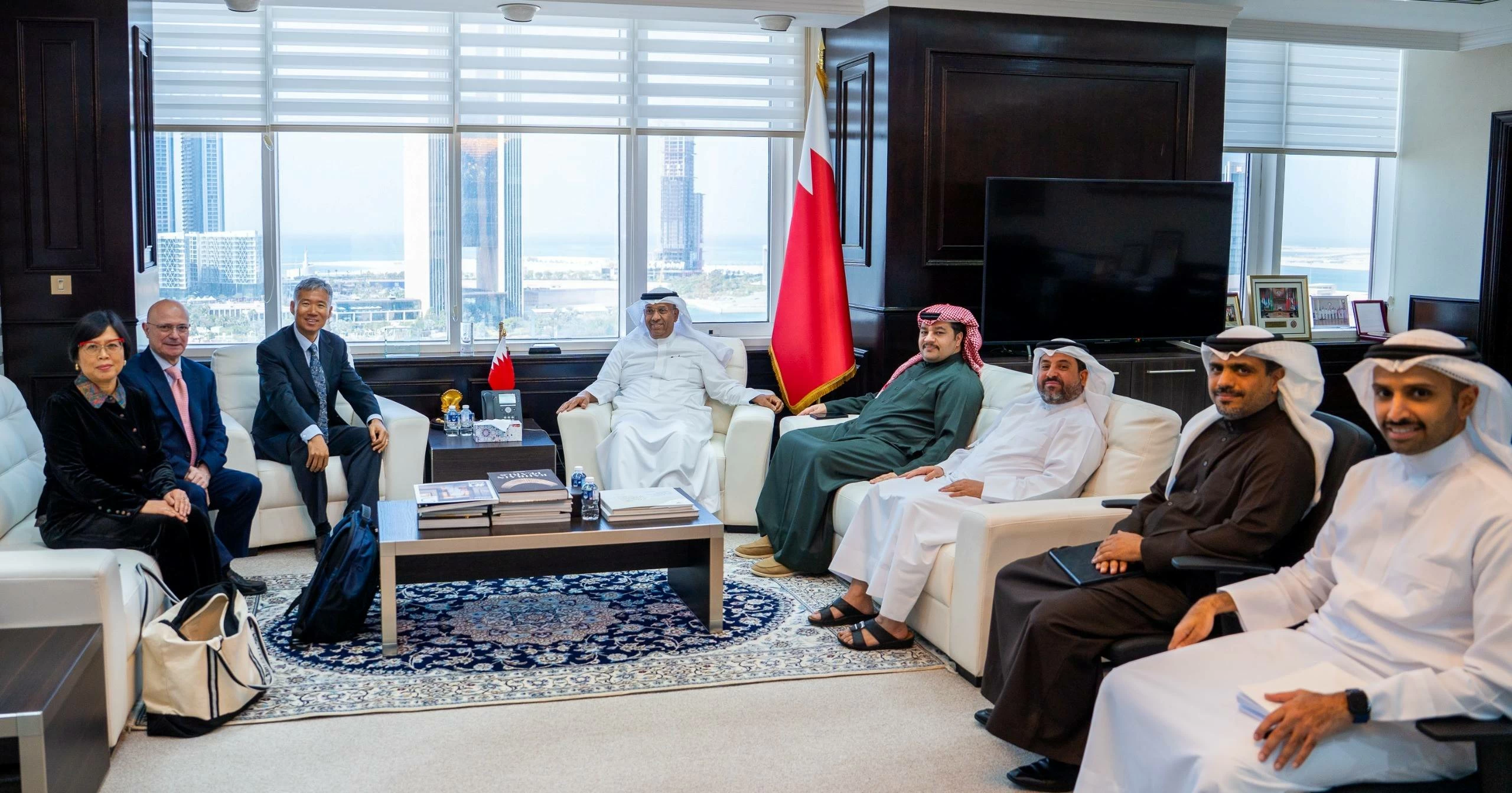 وكيل الوزارة للشؤون المالية بوزارة المالية يستقبل الرئيس التنفيذي لمركز التعاون متعدد الأطراف لتمويل التنمية