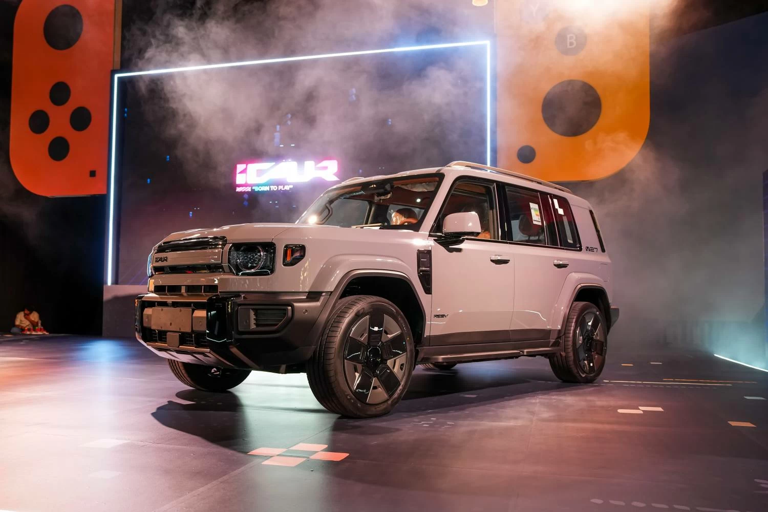 البحرينيّة الآسيويّة للسيّارات تطلق طرازي iCAUR V27 وiCAUR 03T لأول مرة في البحرين