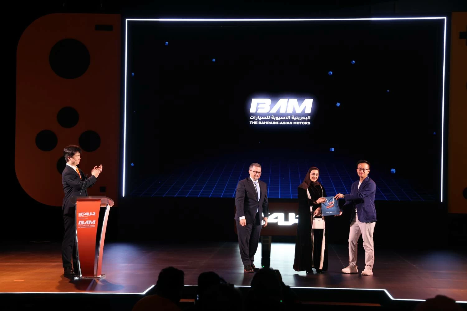 البحرينيّة الآسيويّة للسيّارات تطلق طرازي iCAUR V27 وiCAUR 03T لأول مرة في البحرين