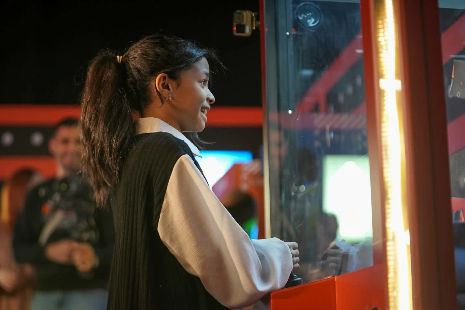 البحرينيّة الآسيويّة للسيّارات تطلق طرازي iCAUR V27 وiCAUR 03T لأول مرة في البحرين