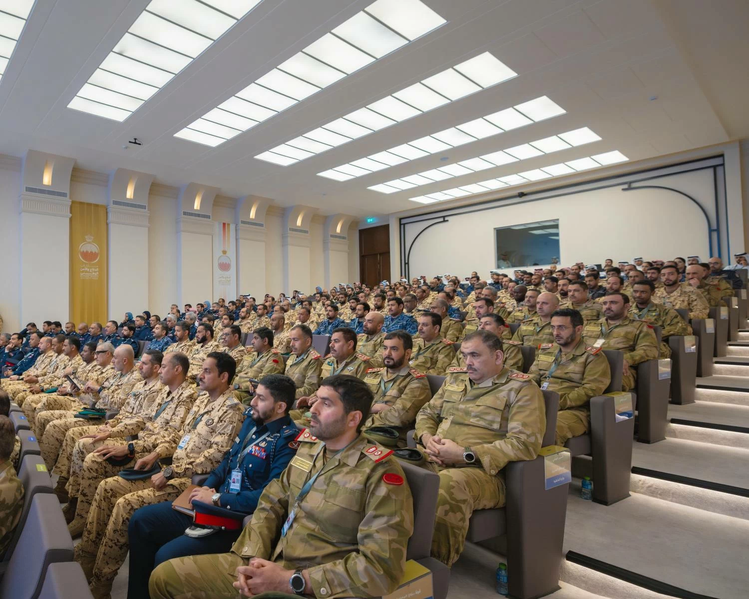 اختتام أعمال النسخة الثانية من ملتقى الدفاع والأمن الوطني