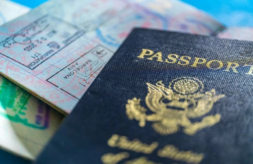 الولايات المتحدة تخطط لإلغاء جوازات سفر فئة من مواطنيها