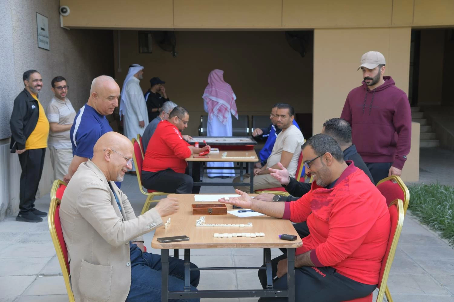 وزارة العمل تقيم أنشطة متنوعة ضمن فعاليات اليوم الرياضي لمملكة البحرين